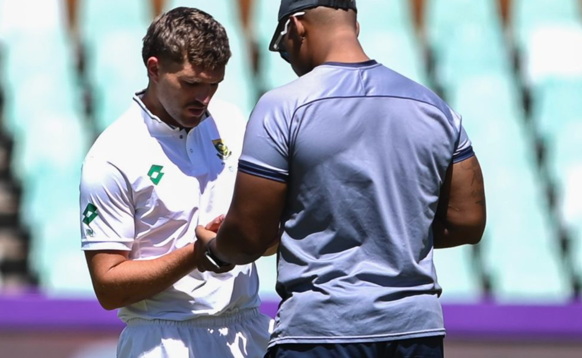 In a dramatic injury, the South African All-rounder will miss the series.