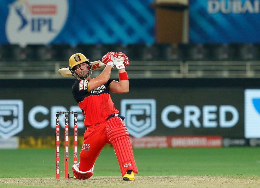 Watch: AB De Villiers is Back Again in the South Africa's Dressing Room