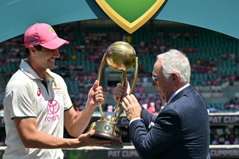 Sunil Gavaskar Not Invited by Cricket Australia for the Award Ceremony of the Border-Gavaskar Trophy
