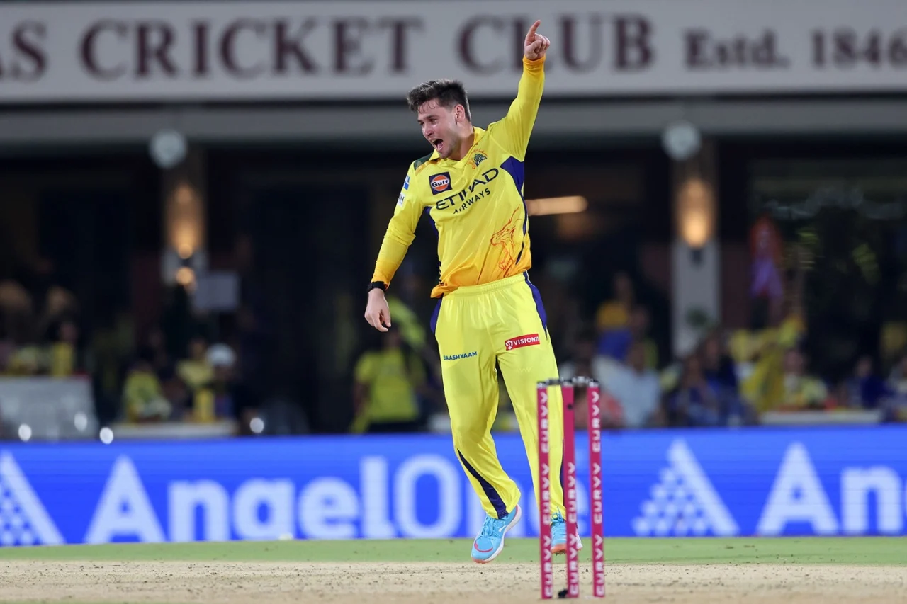 IPL 2025 Purple Cap Holder: पर्पल कैप के लिए अब तक इन 10 गेंदबाजों के बीच लड़ाई, लिस्ट में 6 भारतीय खिलाड़ी