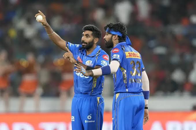IPL 2025: Jasprit Bumrah Returns to Mumbai Indians Camp, But Comeback on Hold for Now