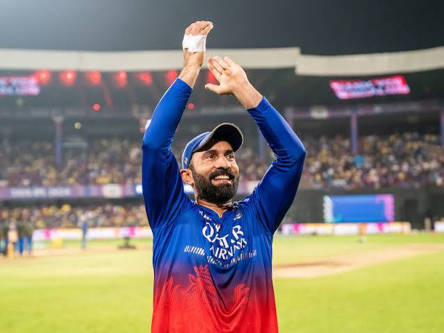 RCB vs DC: Dinesh Karthik Slams Chinnaswamy Pitch, Curator Under Scanner After Back-to-Back Losses